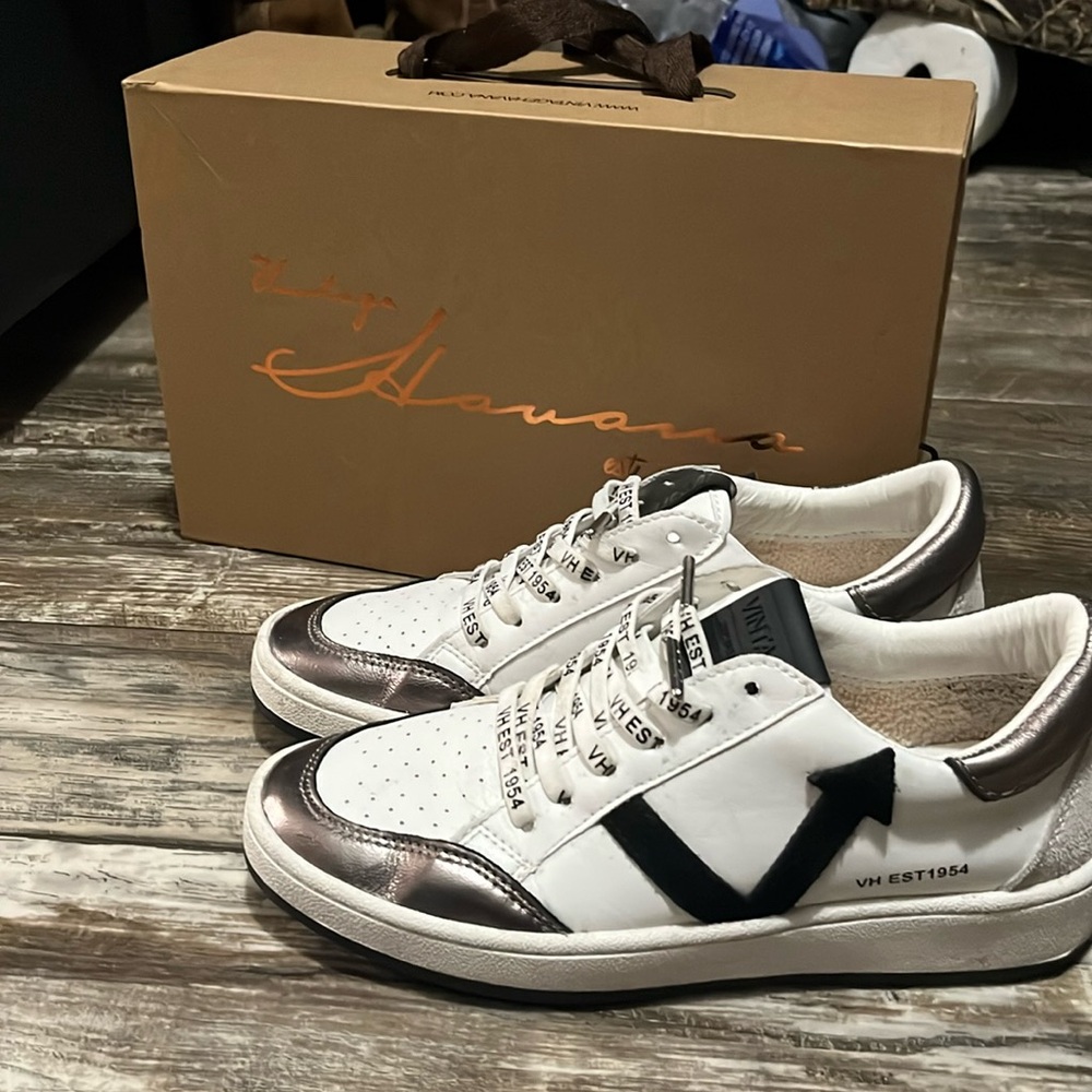Vintage Havana sneakers